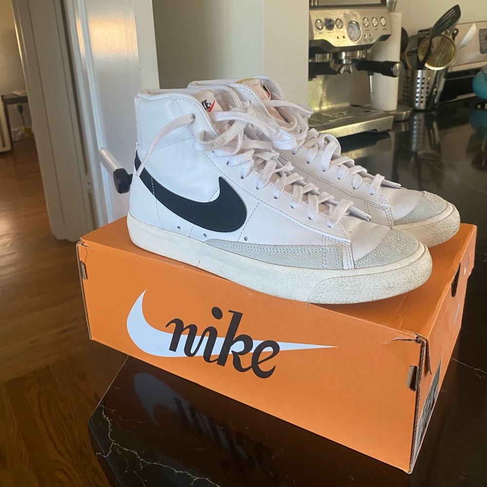 Nike Blazer Mid '77 High Top Sneaker